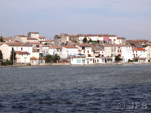 On se croirait à la mer, sur un port Méditerranéen, et pourtant, il s'agit seulement du Grand Bassin de Castelnaudary, dit Canelot.