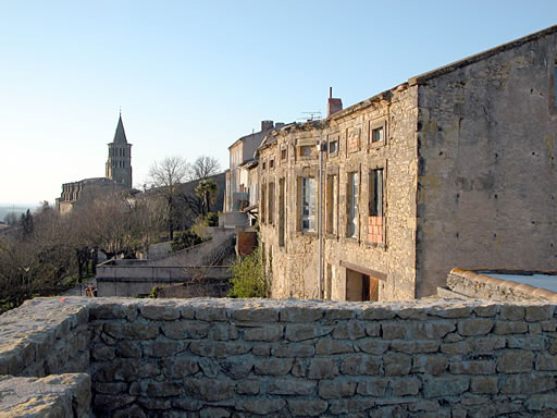 Vue de l'église de Saint-Félix Lauragais par une fin d'après-midi