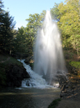 Le petit torrent du Laudot, et la gerbe d'eau par un soir d'été