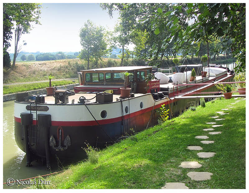 L'écluse d'Herminis (3), une péniche d'hôtes