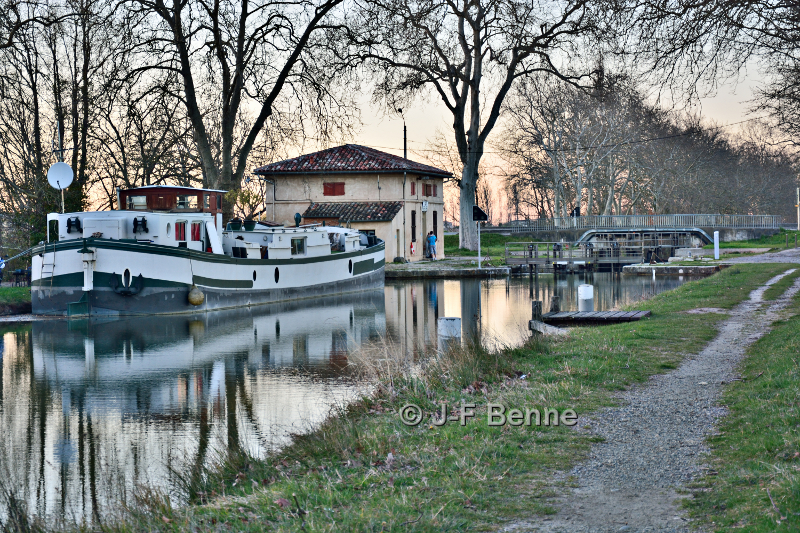 soir-ecluse-de-vic