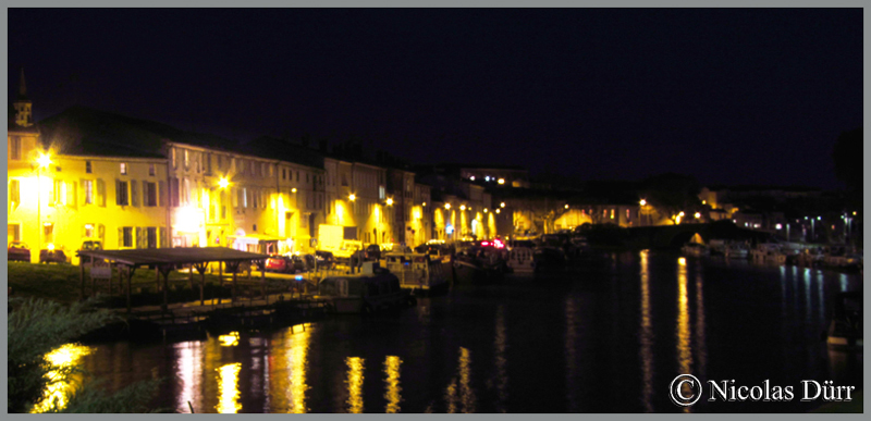 2015-nocturne-canal-du-midi-a-castelnaudary-vue-depuis-le-pont-neuf-en-aval