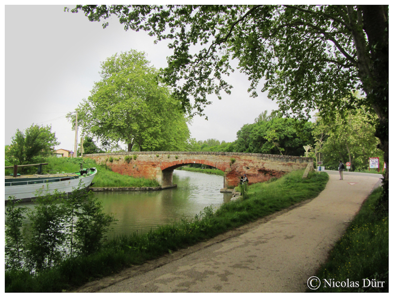 Le pont Mange Pommes en aval, mai 2015