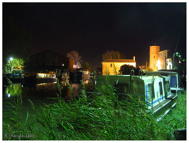 Nocturne sur le hameau en aval depuis la rive gauche, 2016