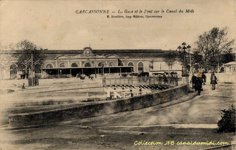 Carcassonne : La gare et le canal